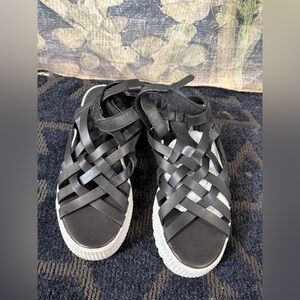 Free People Jeffrey Campbell Heron Sandals Black Strappy White Platform Size 9